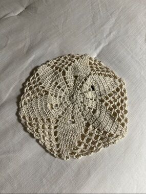 Miss Tina Crochet Round Hair Doily - Cream